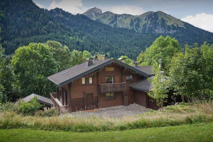 Chalet pour 12 personnes, avec sauna ainsi que jacuzzi et jardin à La Chapelle-d'Abondance - 2