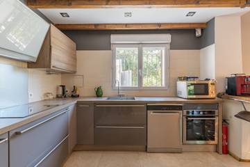 Villa pour 9 Personnes dans Aix-en-Provence, Région d'Aix-en-Provence, Photo 4