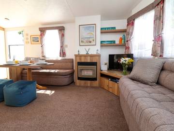 Glamping for 6 People in Felixstowe, Suffolk, Photo 3