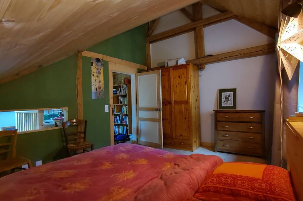 Appartement entier, Maison des 3 Bois - Gîte Chez Nicolas in Les Planches-en-Montagne, Parc naturel régional du Haut-Jura