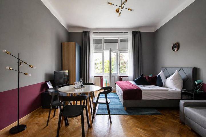 Ferienhaus für 6 Personen, mit Ausblick und Garten in Vinohrady