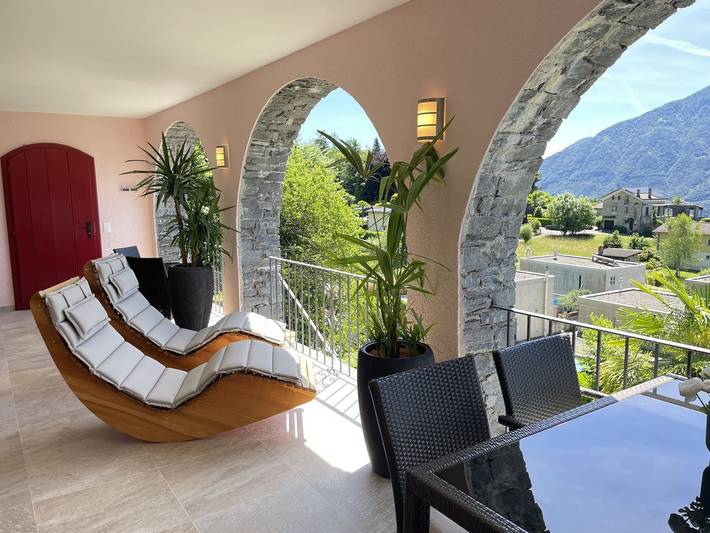 Ferienwohnung für 4 Personen, mit Terrasse und Seeblick sowie Balkon/Terrasse am Lago Maggiore (Schweiz) - 2