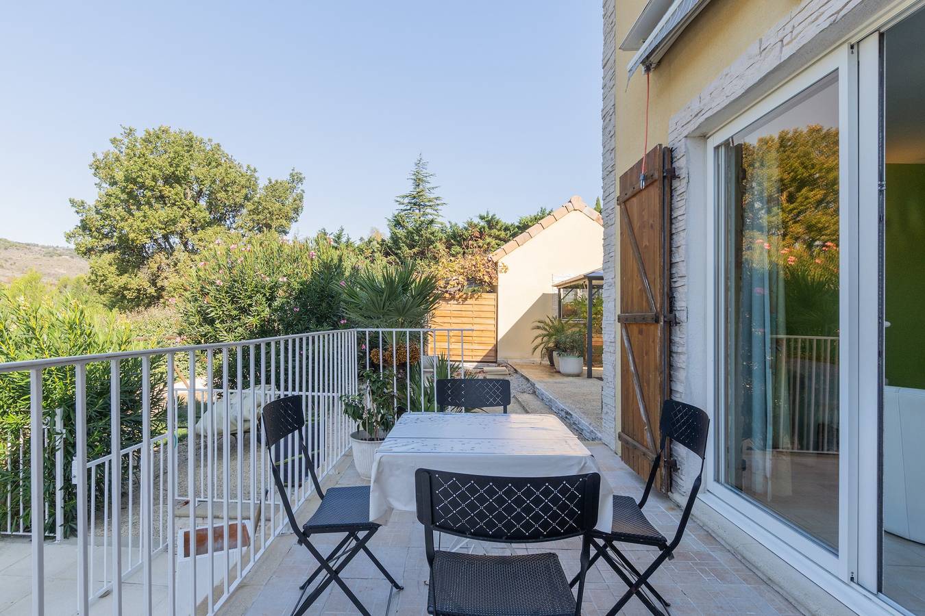 Entire apartment, Beautiful Estate in the South of Ardèche with Large Pool, Bbq, and Games in Lagorce, Ardèche