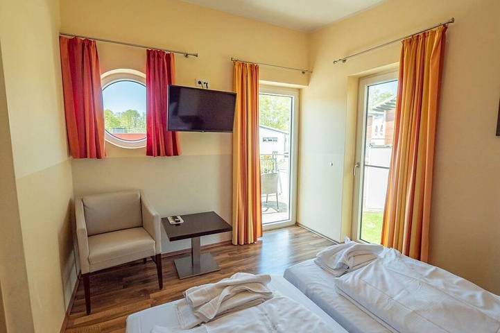 Ferienhaus für 6 Personen, mit Garten und Terrasse in Waren (Müritz) - 4