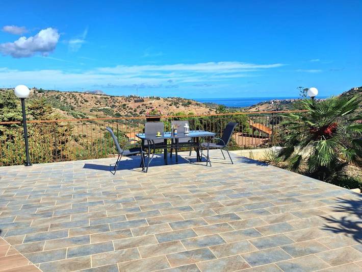 B&b per 4 persone, con panorama e terrazza, con animali domestici in Altavilla Milicia