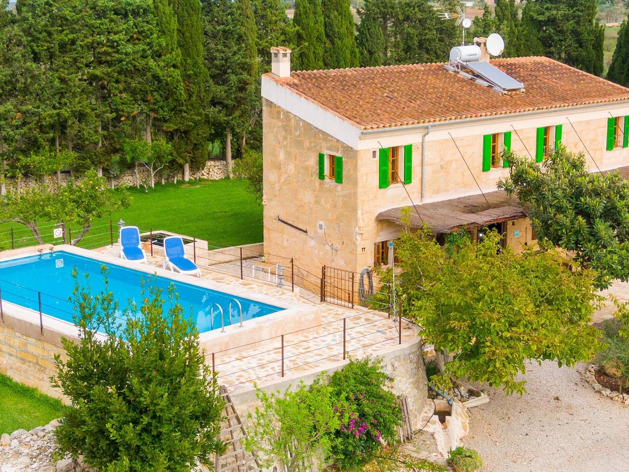 Schöne rustikale Finca mit privatem Pool in der Nähe von Maria de la Salut. in Maria de la Salut, Mallorca Inselmitte