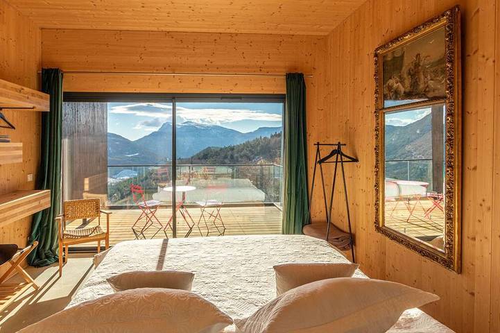 Location de vacances pour 30 personnes, avec balcon, animaux acceptés à Teyssières - 2