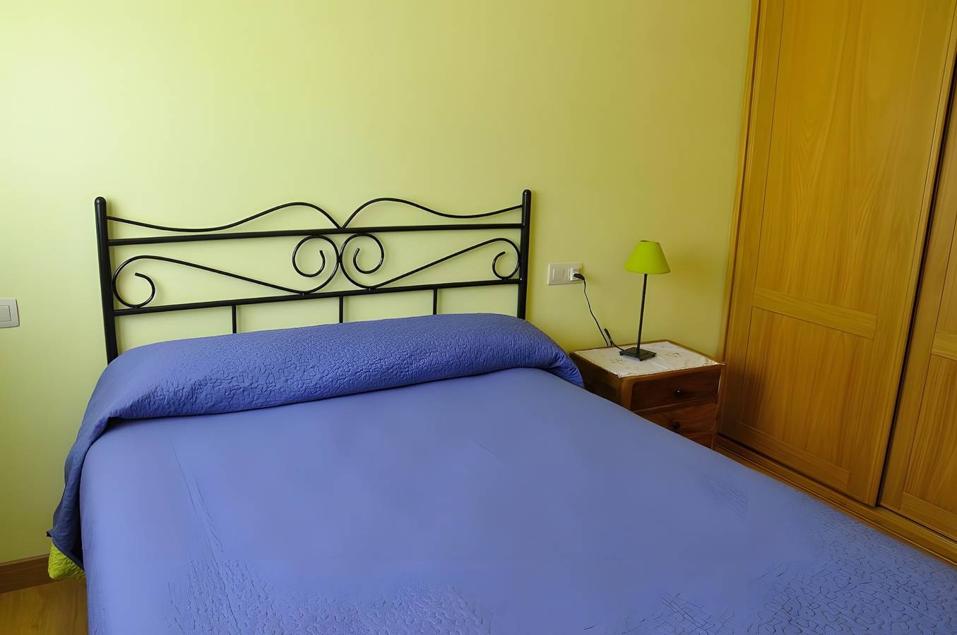 Ganze Wohnung, Ferienwohnung 'El Balcón De Onís' mit Bergblick in La Robellada, Onís