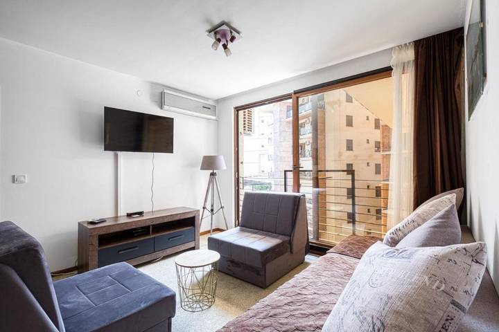 Ferienwohnung für 2 Personen, mit Balkon und Ausblick, mit Haustier in Budva