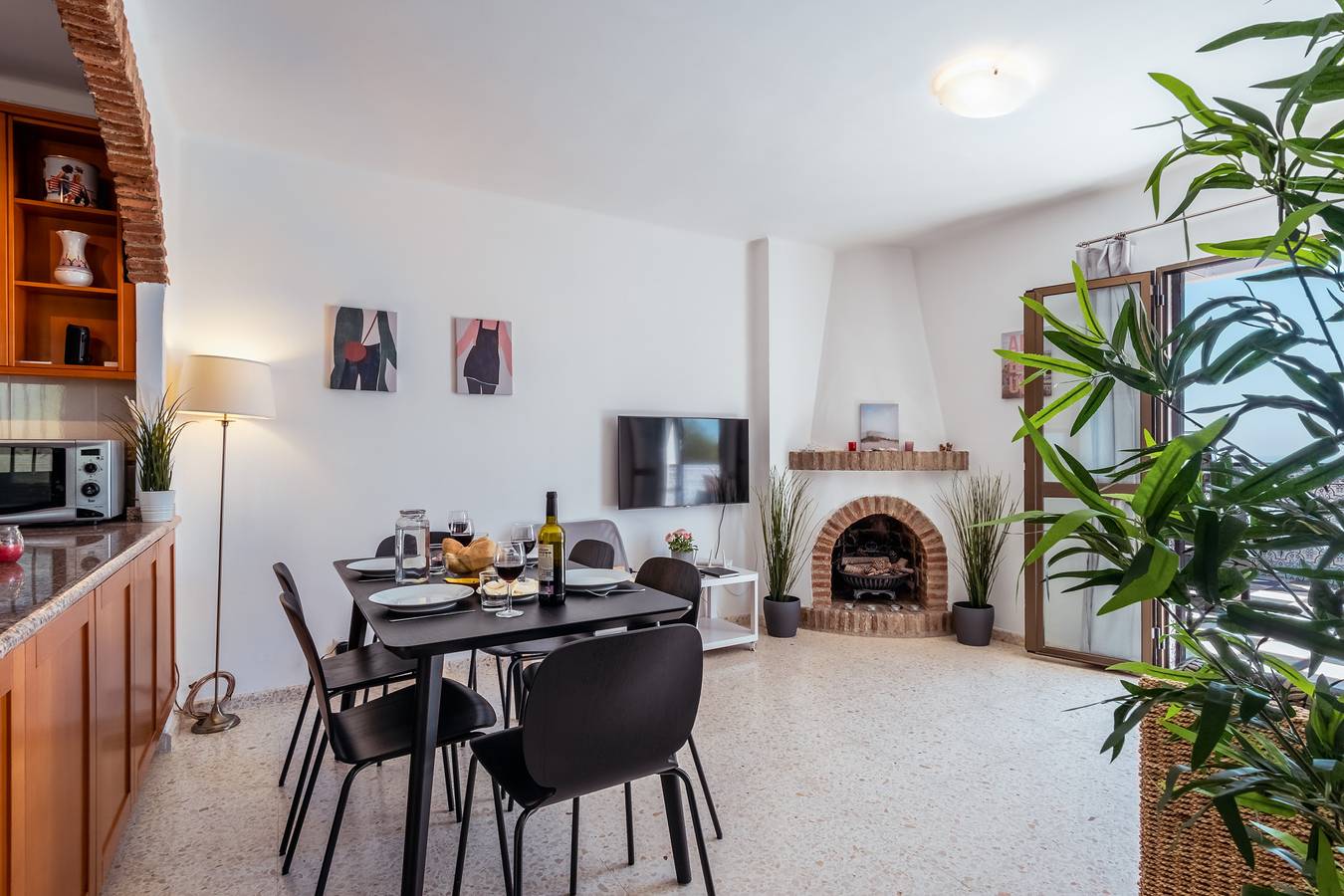 Ganze Wohnung, Ferienwohnung für 6 Personen mit Garten in El Capistrano, Costa del Sol