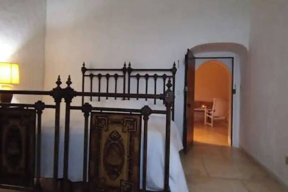 8 bedroom castle in praia a mare in Praia a Mare, Costa Tirrenica Calabria