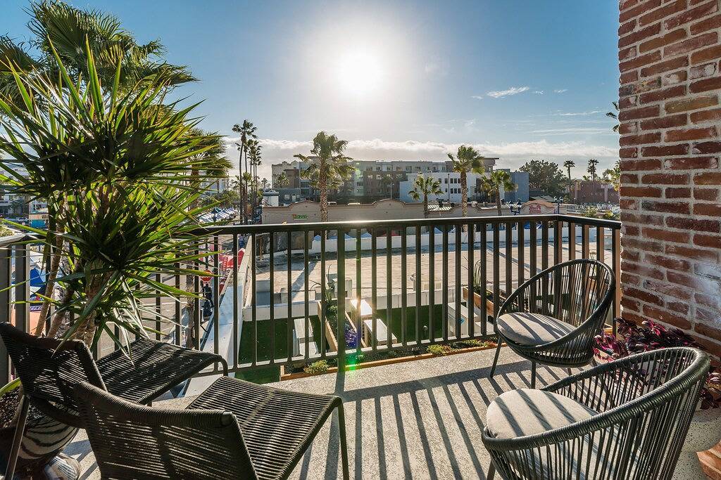 Balcony Suite 301 | The Brick Boutique Hotel in Oceanside, San Diego County