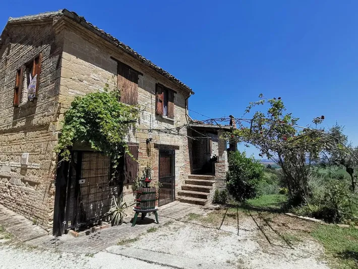 Casa vacanza per 4 persone, con giardino e panorama, con animali domestici - 1
