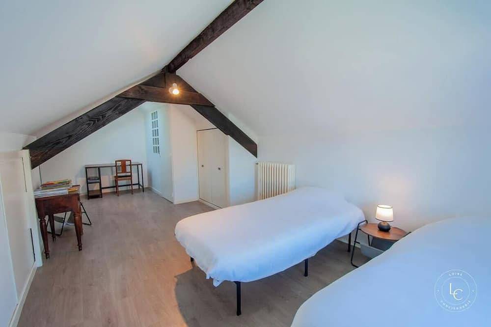 Le Damier - Maison de Campagne - 3 chambres -130m2 in La Ferté-Saint-Aubin, Sologne