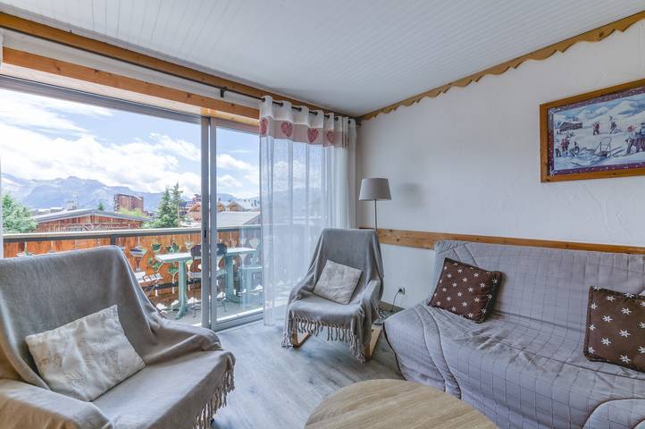 Apartamento entero, Apartamento 'Crocus 6' con balcón y Wi-Fi in Huez, Parque Nacional de los Ecrins