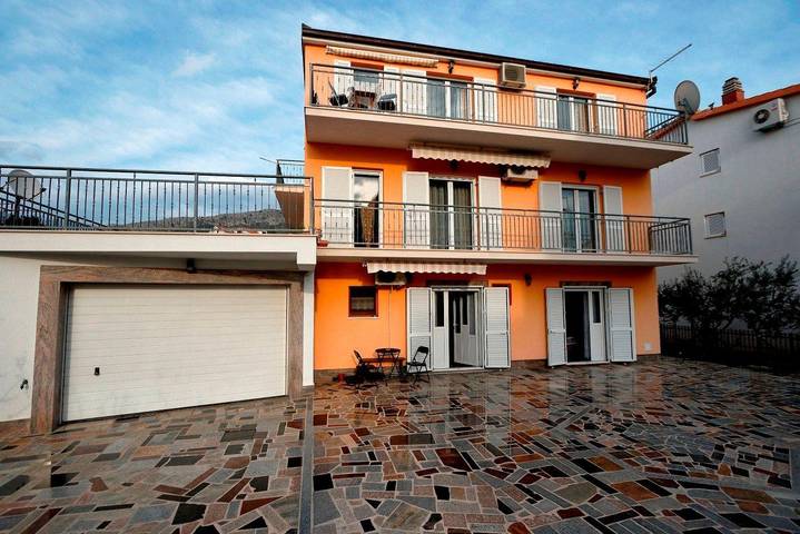 Ferienwohnung für 8 Personen, mit Balkon - 1