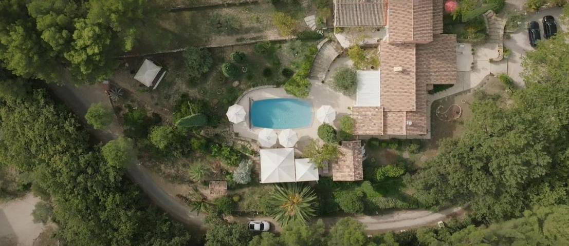 Chambre d’hôte pour 2 personnes, avec vue ainsi que piscine et jardin, animaux acceptés à Le Beausset - 2