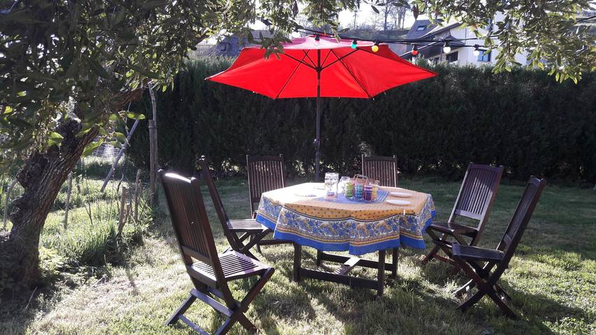 Gîte pour 6 personnes, avec terrasse et jardin, animaux acceptés