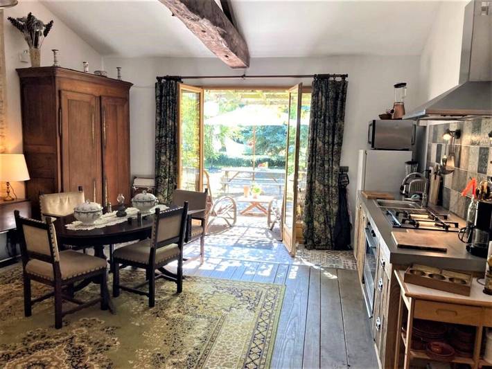 Ländliches Ferienhaus in Saint-Jean für 4 mit Pool in Saint-Jean-de-Sauves, Vienne