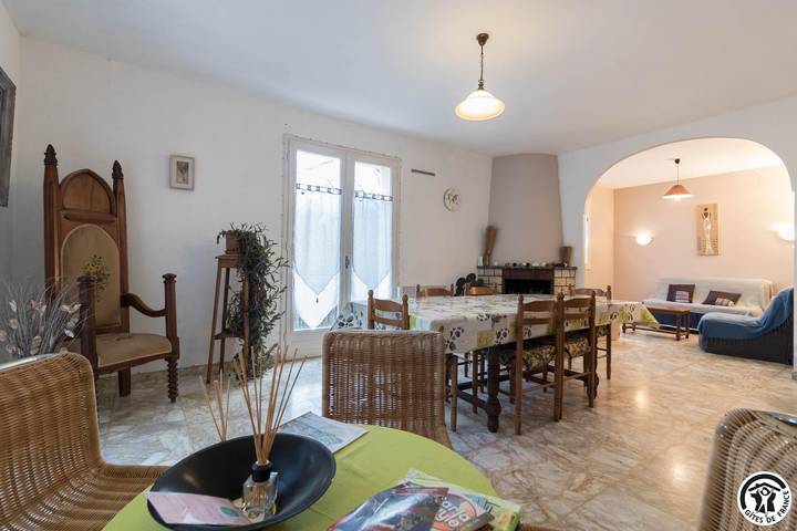 Gîte pour 4 personnes, avec Balcon et Terrasse