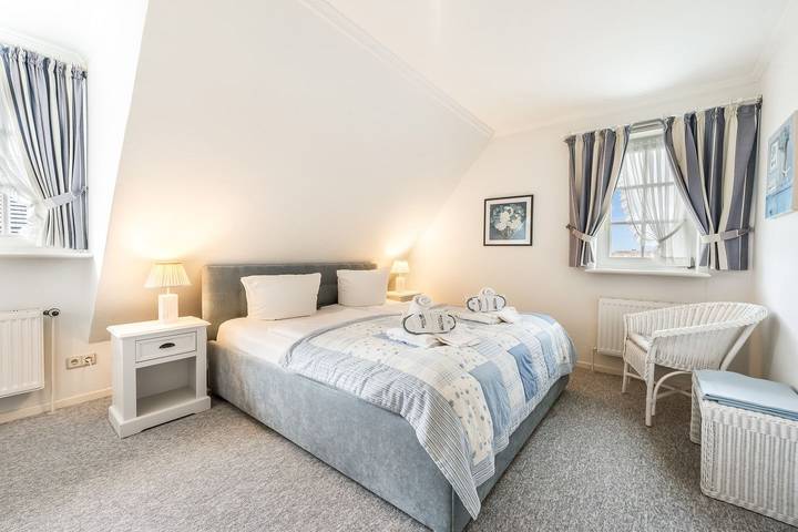 Großes Hausteil mit 4 Zimmern auf ca. 95 m², für bis zu 4 Personen. in Wenningstedt, Sylt