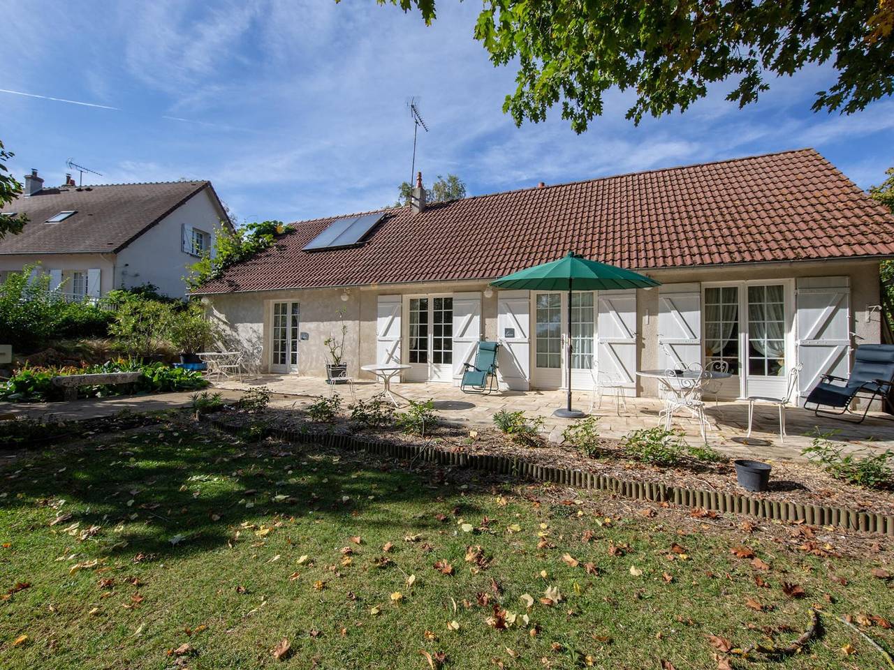 Charmantes Zimmer mit privater Terrasse und Wlan in Saint-Benoît-sur-Loire in Saint-Benoît-sur-Loire, Loire-Tal