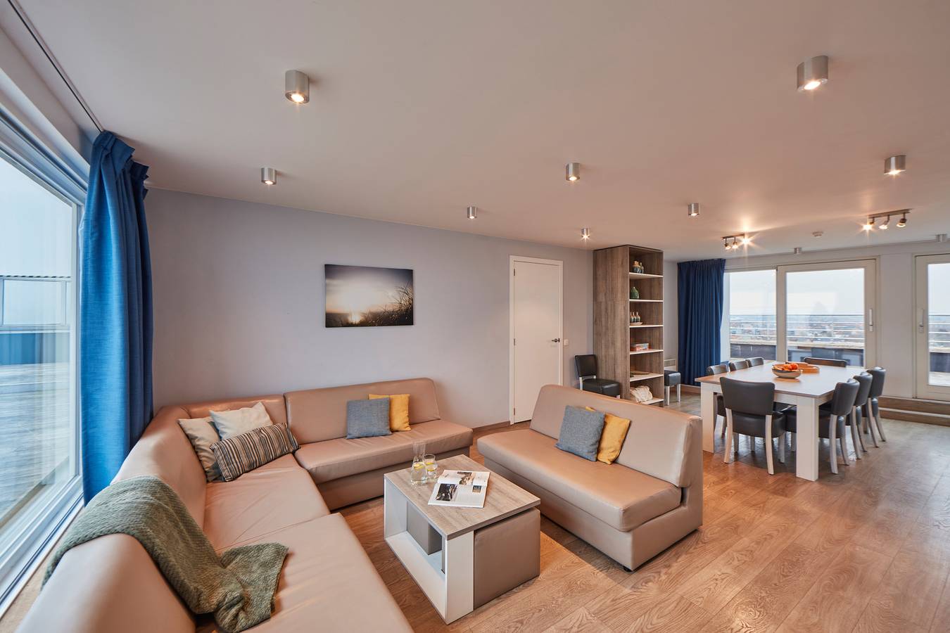 Holiday Suites Blankenberge — Unique penthouse with panoramic sea view |10p in Blankenberge, Costa de Bélgica