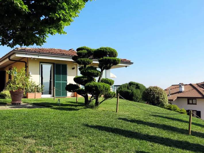 Casa vacanza per 4 persone, con Terrazza e Giardino a Barolo