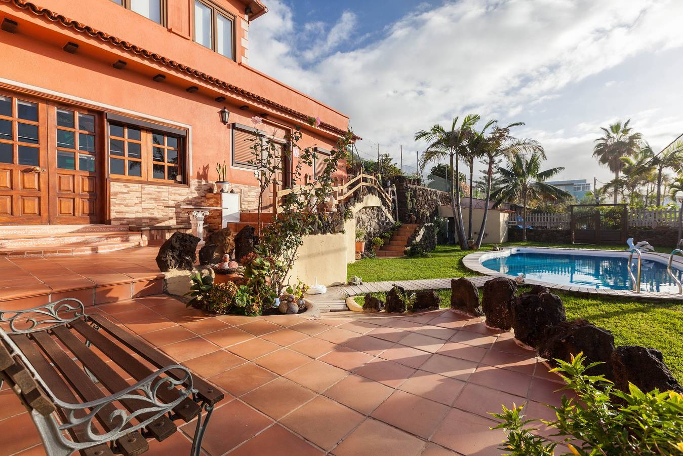 Appartement entier, Appartement de vacances 'Casa Victor - Appartement 2' avec vue mer, piscine et Wi-Fi in La Orotava, Tenerife du Nord