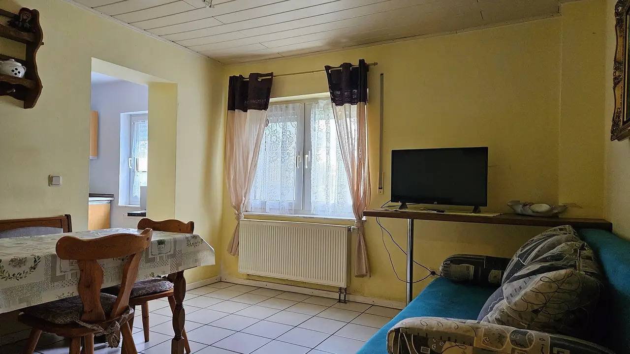 Ganze Ferienwohnung, Ferienwohnung für 6 Personen (45 m²) in Usingen in Usingen, Hochtaunuskreis