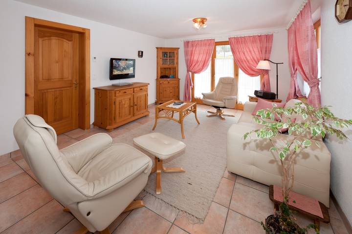 Gîte pour 4 personnes, avec terrasse à Grächen - 4