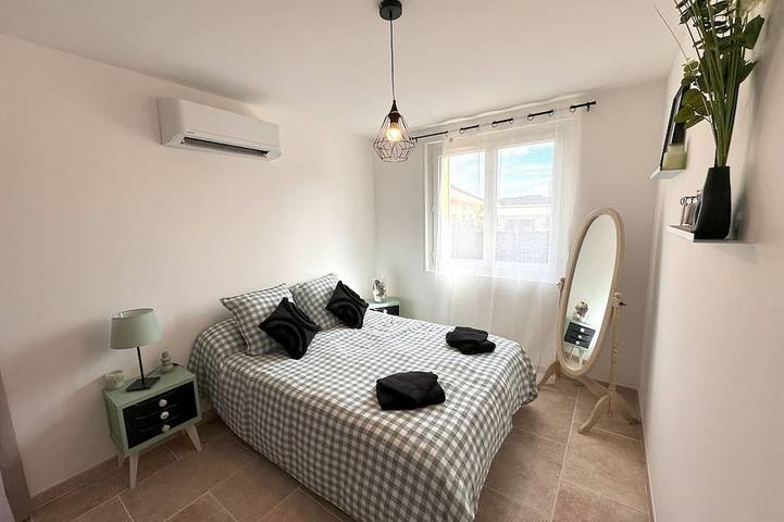 Location de vacances pour 6 personnes, avec jardin et terrasse à Le Pin - 2