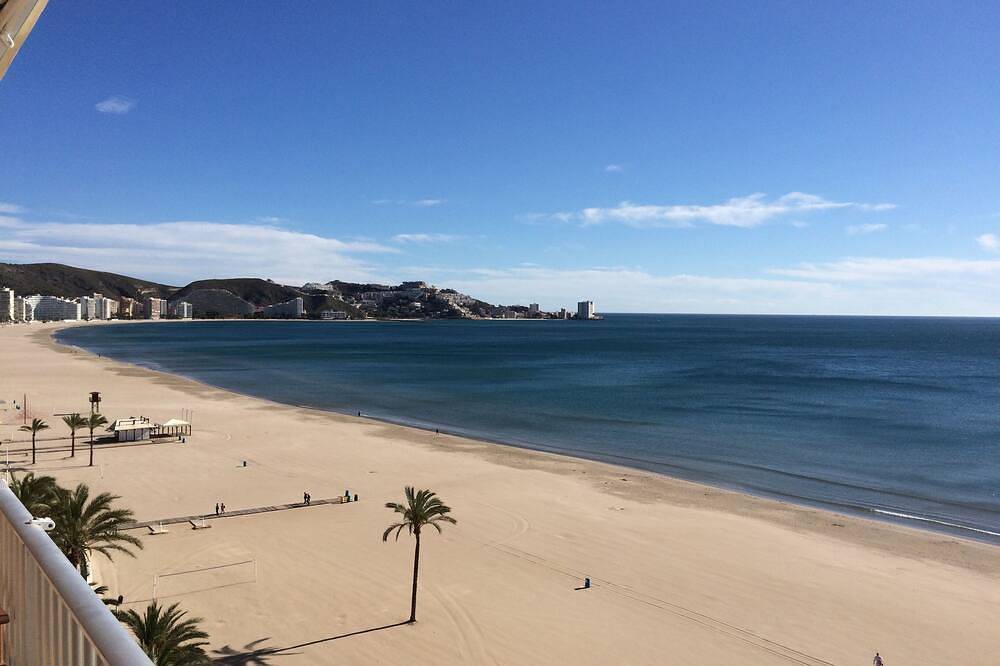 Entire apartment, Direct Access To The Sea-Edificio Montserrat 1St Linea Con El Vista En El Mar in Cullera, Costa de Valencia