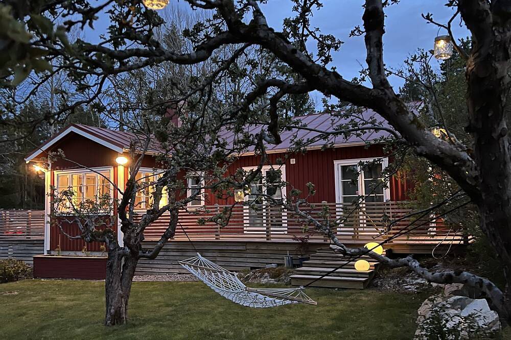 Charming villa close to nature, lake and ocean and 25 mins to Stockholm center in Nacka, Stockholmer Schärengarten