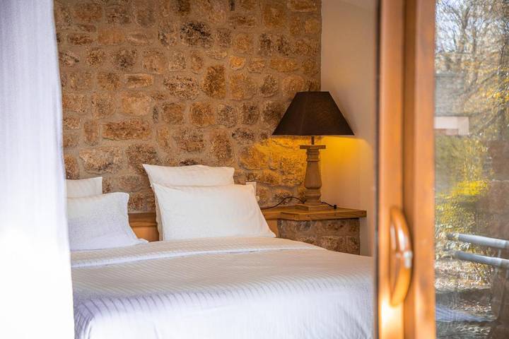 Gîte pour 2 personnes, avec jardin ainsi que vue et piscine à Caseneuve - 3