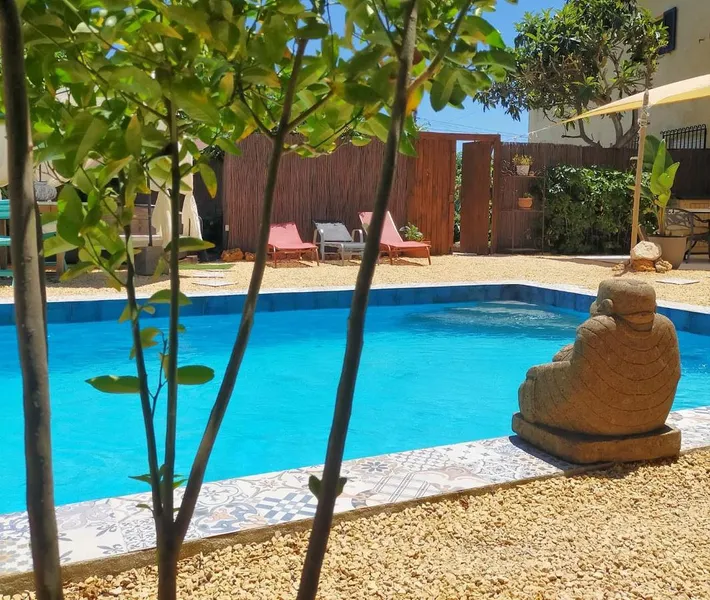 Casa de vacaciones para 4 personas, con jardín además de jacuzzi y piscina - 1