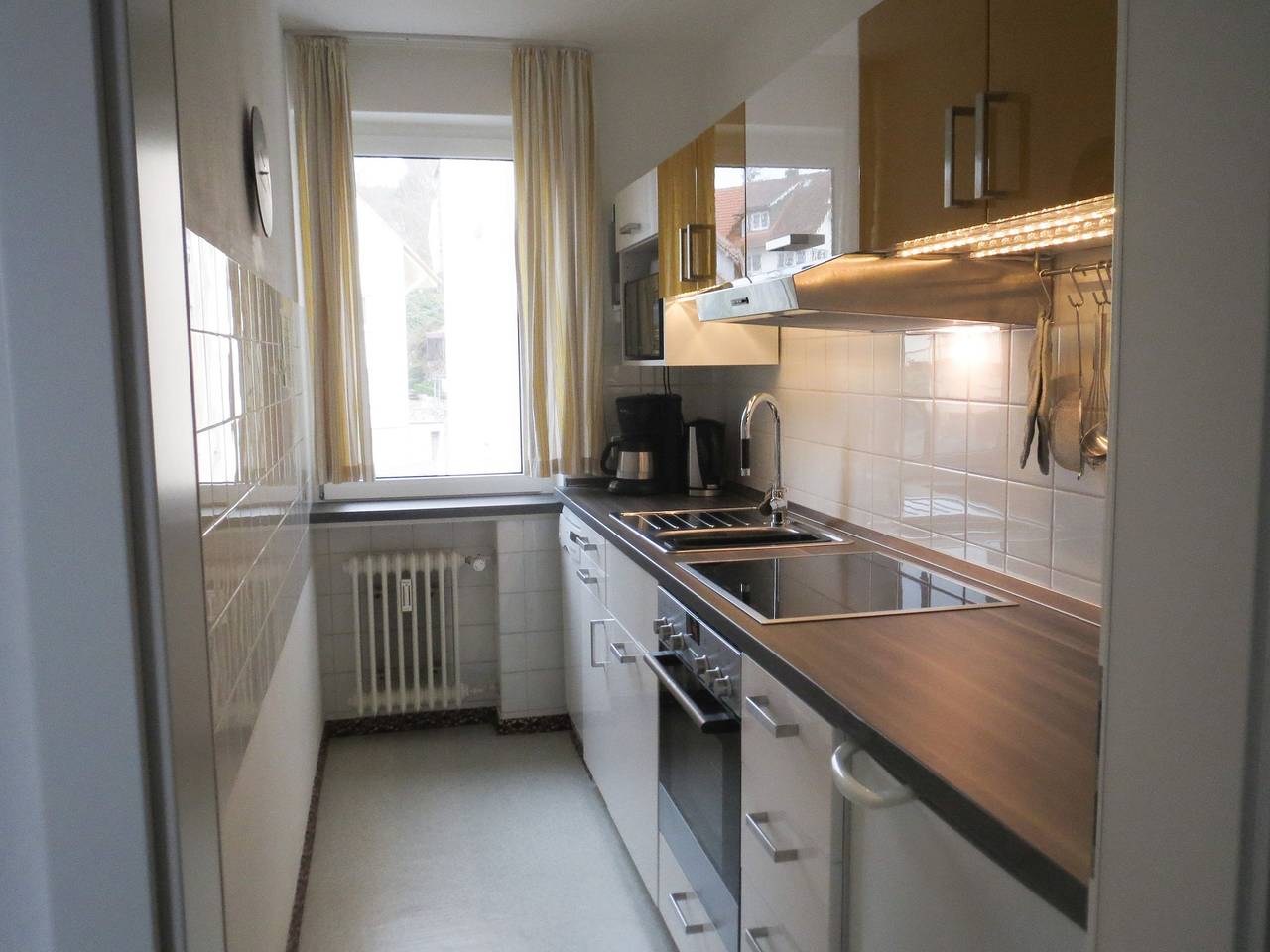 Ganze Ferienwohnung, Ferienwohnung Seeger - Ferienwohnung Seeger, 70 qm, 1 Schlafzimmer, 1 Wohn-/Schlafzimmer mit Doppelbett, überdachter Balkon, max. 4 Personen in Konstanz, Obersee (Bodensee)