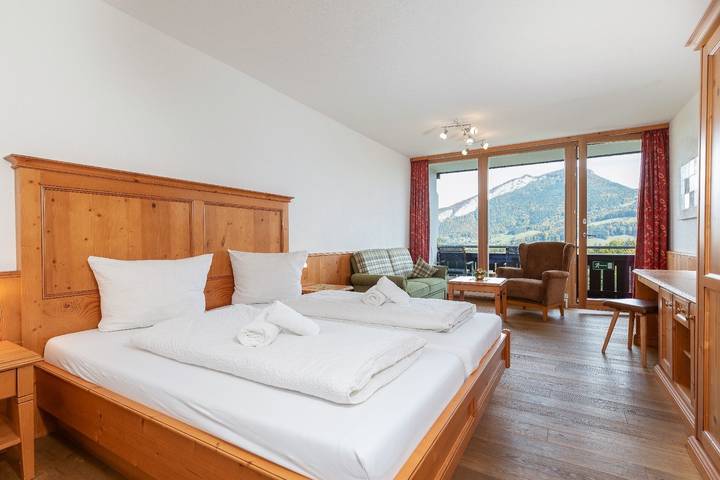 Ferienwohnung für 2 Personen, mit Ausblick und Garten sowie Balkon und Sauna im Salzkammergut