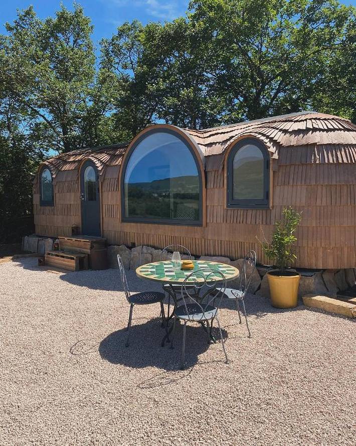 Tente pour 2 personnes, avec sauna ainsi que jardin et vue dans Massif central - 2