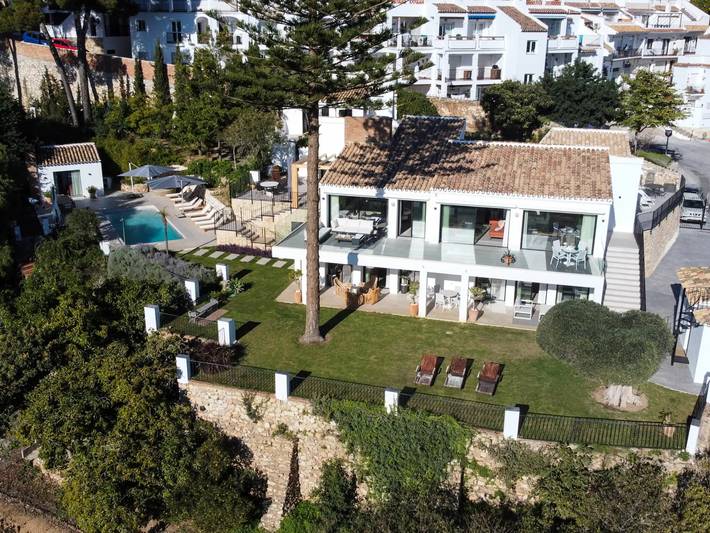 Ferienhaus für 14 Personen, mit Balkon und Terrasse sowie Garten