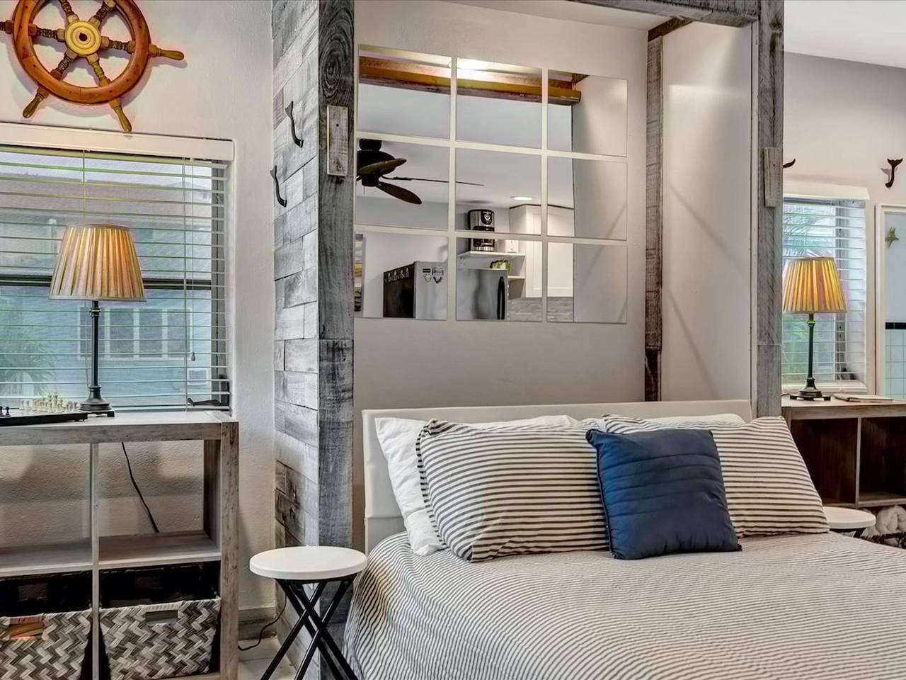 Entire studio, Beach 2 blocks away Heated Pool Waterview Suite in Clearwater Beach, Clearwater