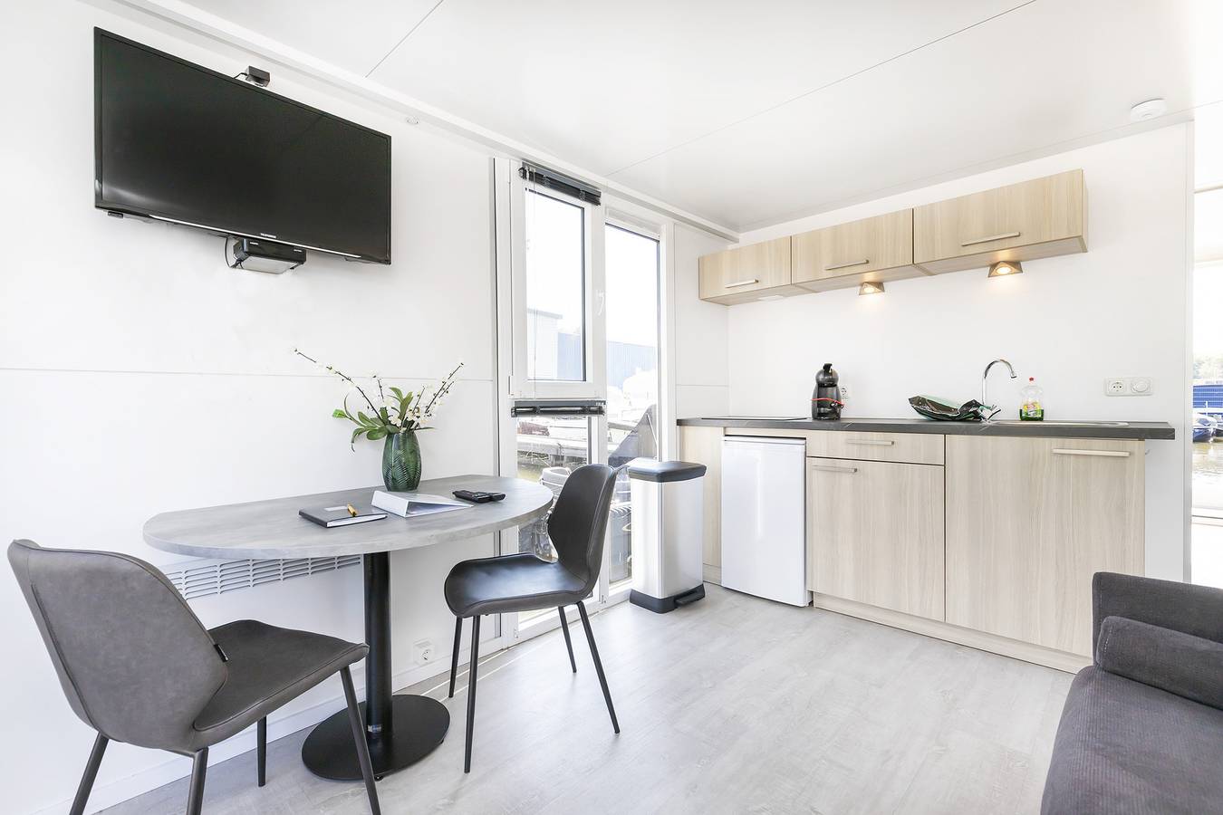 Marina Parcs — Havenlodge met dakterras en balkon (4 pers) Amsterdam in Amsterdam Oost, Nederlandse kust
