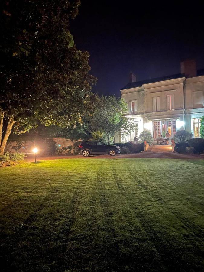 Chambre d’hôte pour 2 personnes, avec jardin et jacuzzi ainsi que terrasse et piscine dans Maine-et-Loire - 4