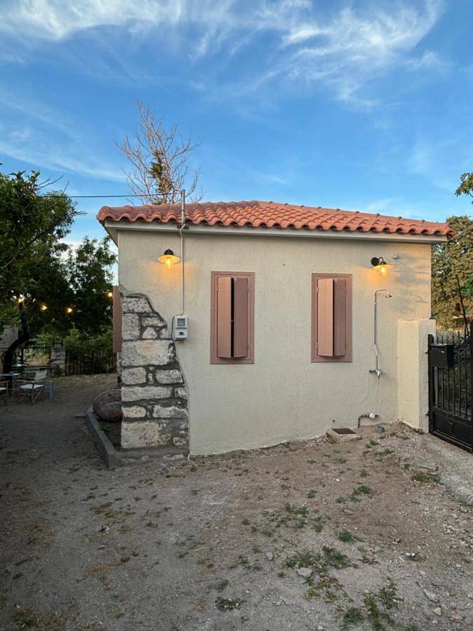 Location de vacances pour 6 personnes, avec jardin dans Σκάλα Ερεσού