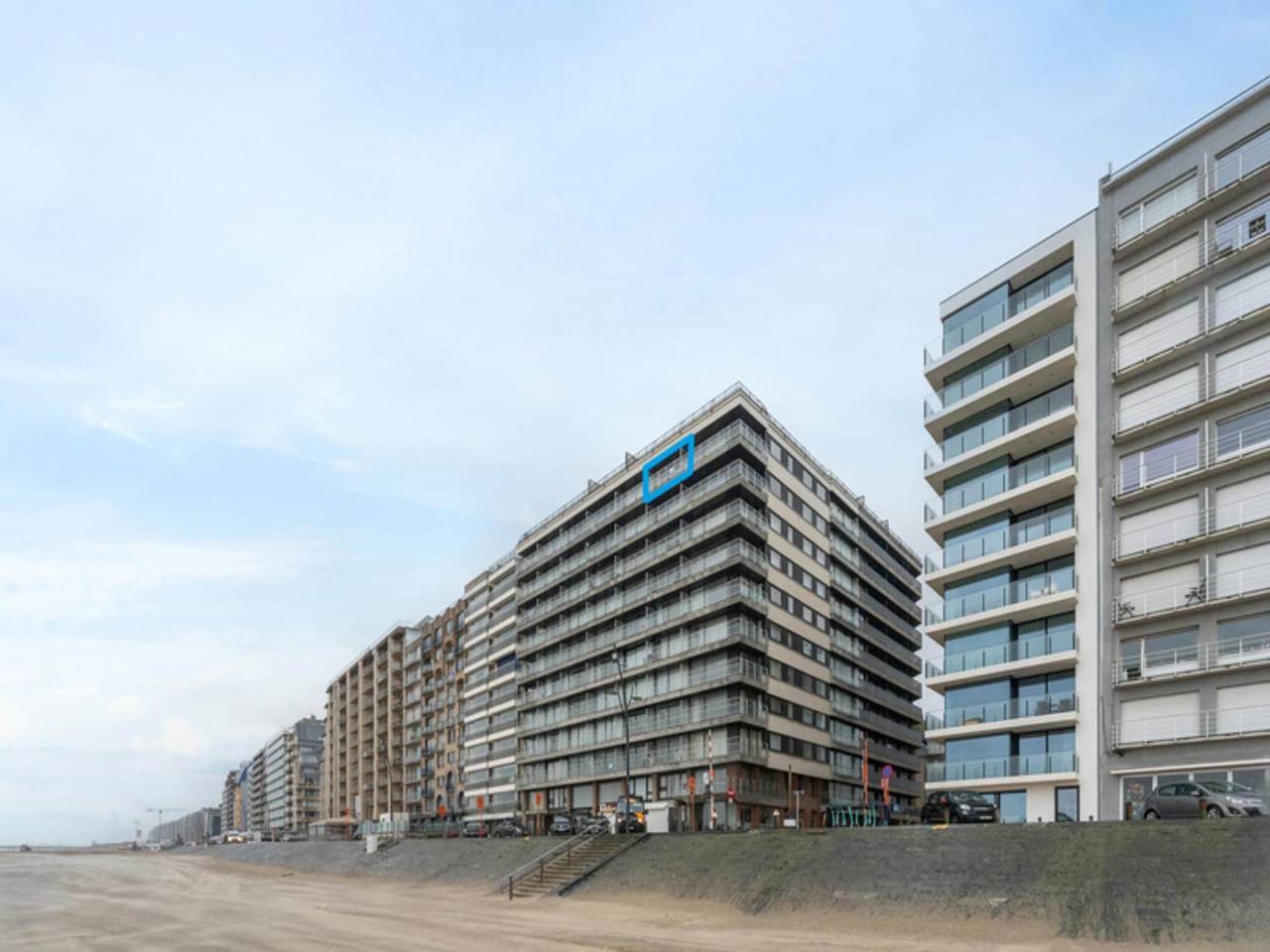 Entire apartment, Studio in Blankenberge near Beach & Pier in Blankenberge, Belgian Coast