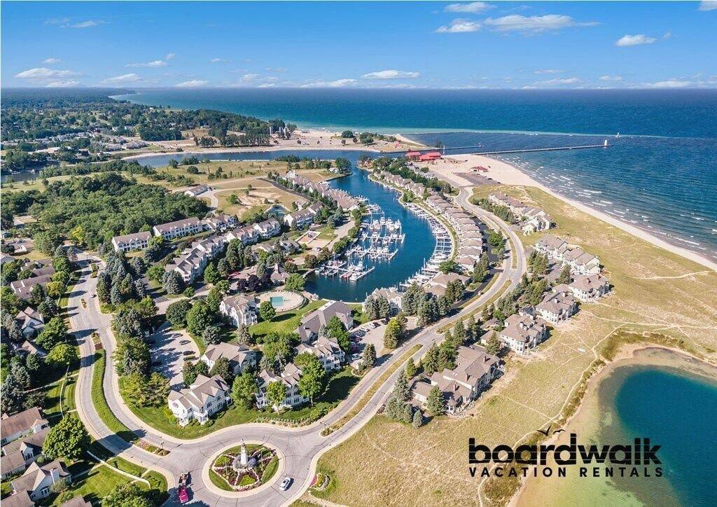 Ganze Wohnung, Haustierfreundliches Studio im Harbour Village in Manistee, Manistee County