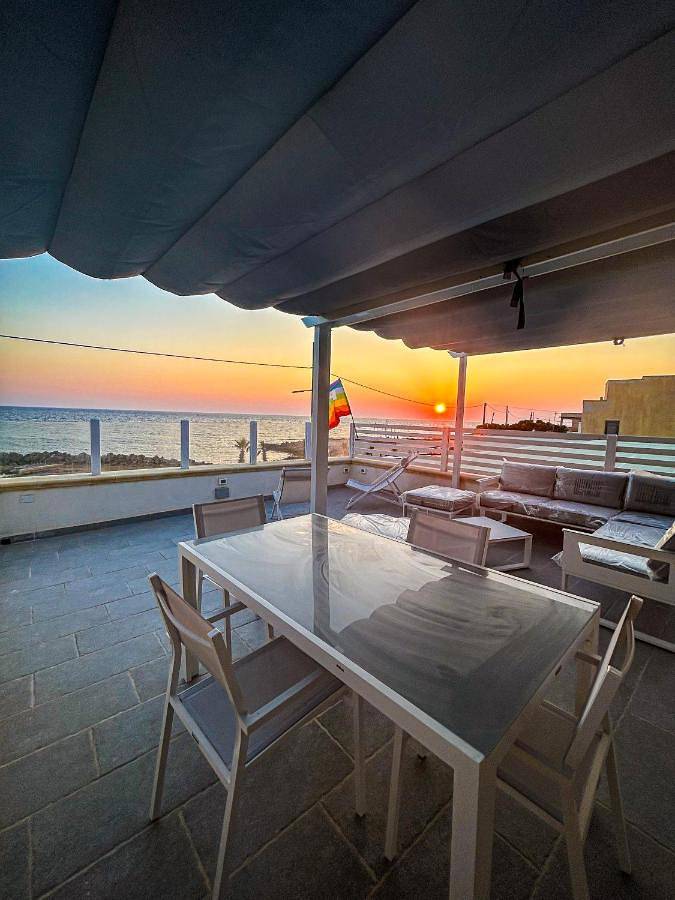 Appartamento per 4 persone, con panorama e terrazza nonché giardino in Petrosino