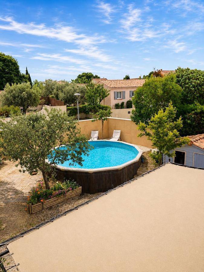 Villa pour 6 personnes, avec Terrasse ainsi que Jardin et Piscine à Pertuis