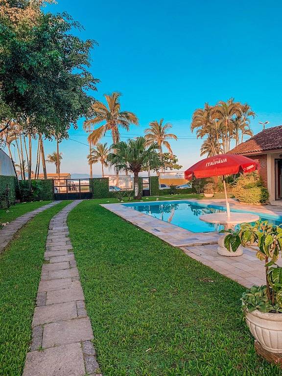 Strandhaus mit Pool für bis zu 20 Personen in Praia Indaiá, Bertioga