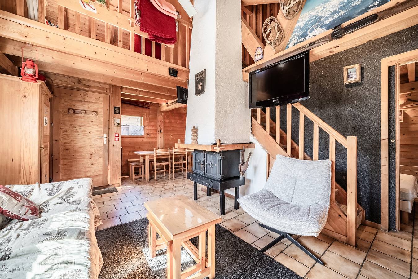 Chalet „6p Classique – Clématite“ mit Bergblick, privater Terrasse und Wlan in Verchaix, Region Bonneville